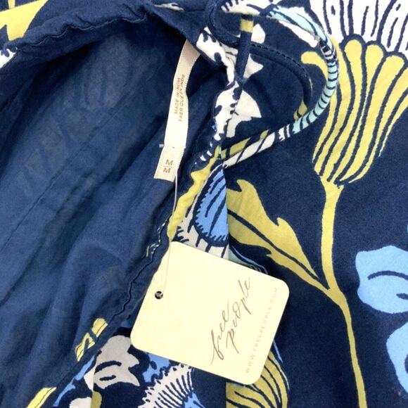 Free People Bali Albright Floral Cotton Jumpsuit Navy Size Medium NWT $148 MSRP - Picture 4 of 7
